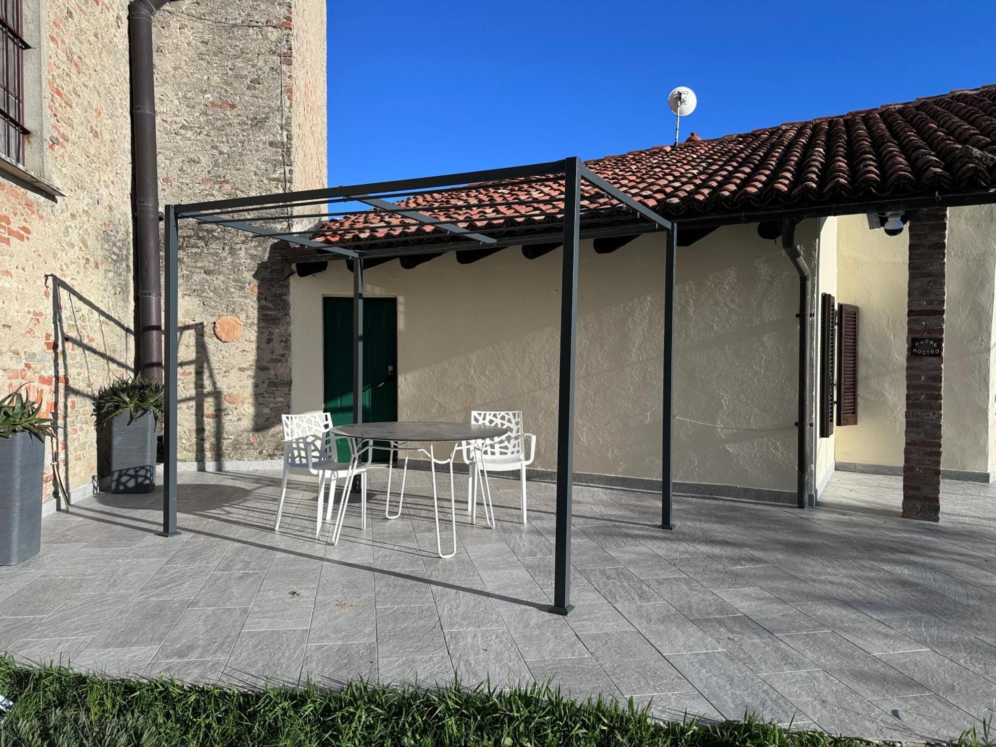 Comecasa 2 Bedrooms With Garden Apartment Benevello Buitenkant foto