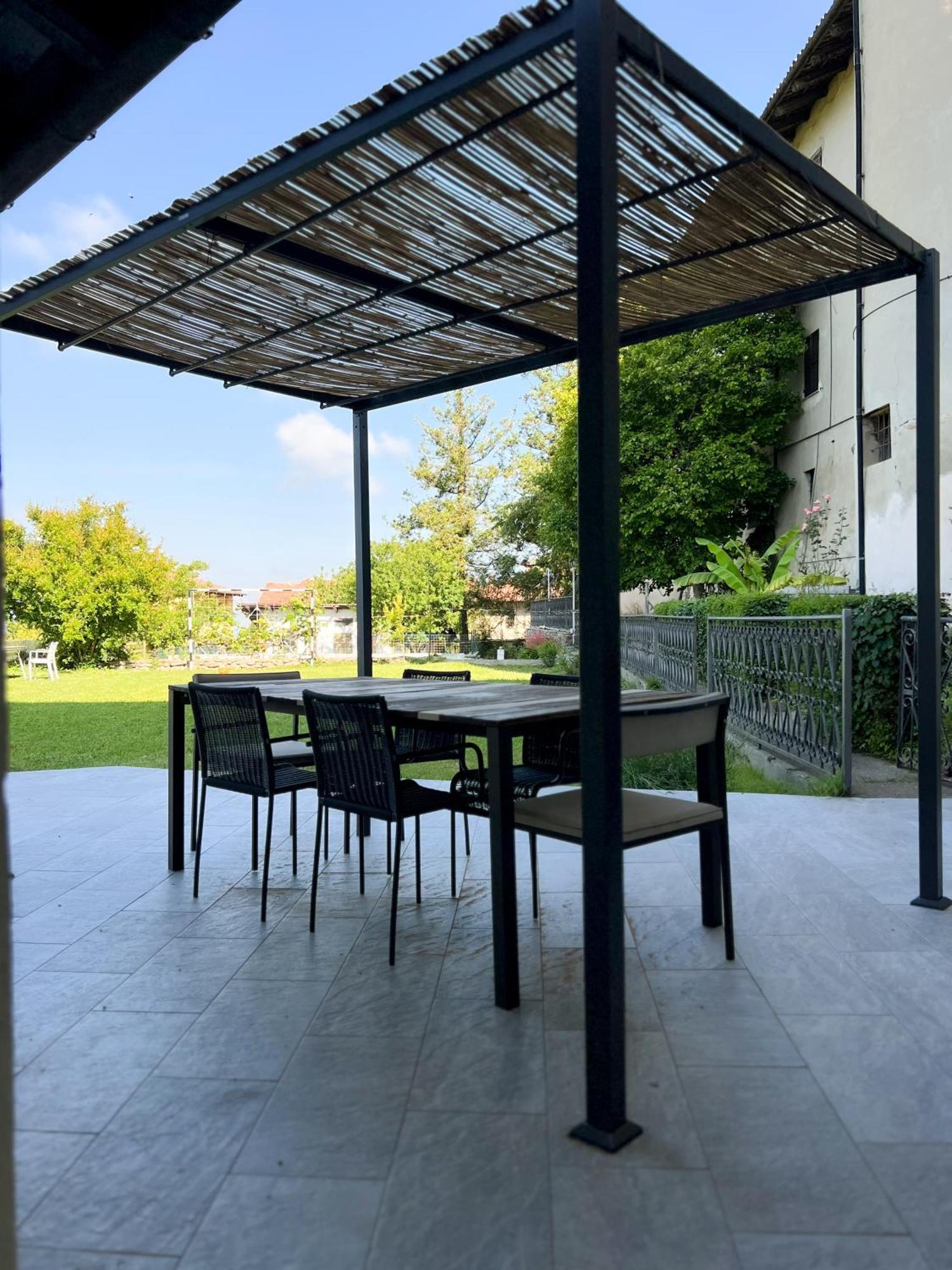 Comecasa 2 Bedrooms With Garden Apartment Benevello Buitenkant foto