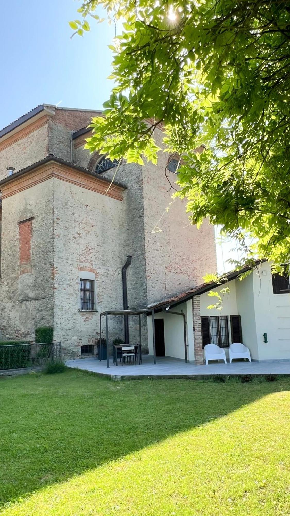 Comecasa 2 Bedrooms With Garden Apartment Benevello Buitenkant foto